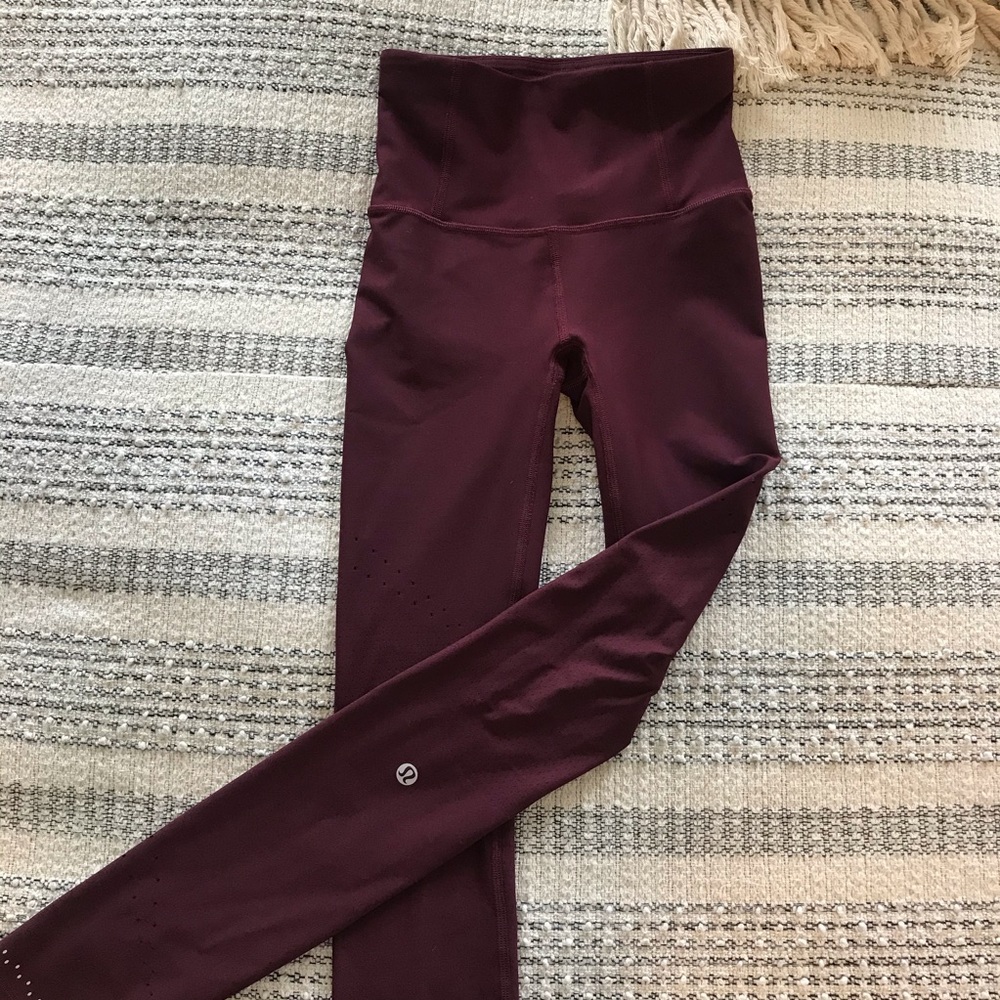 Burgundy lululemon leggings